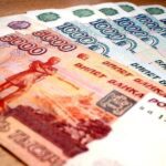 The Russian rouble hits a 32-month low, presenting an advantage for exporters, according to the minister